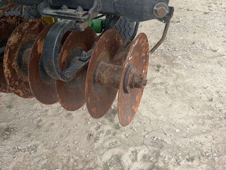 2013-john-deere-2623-image-8