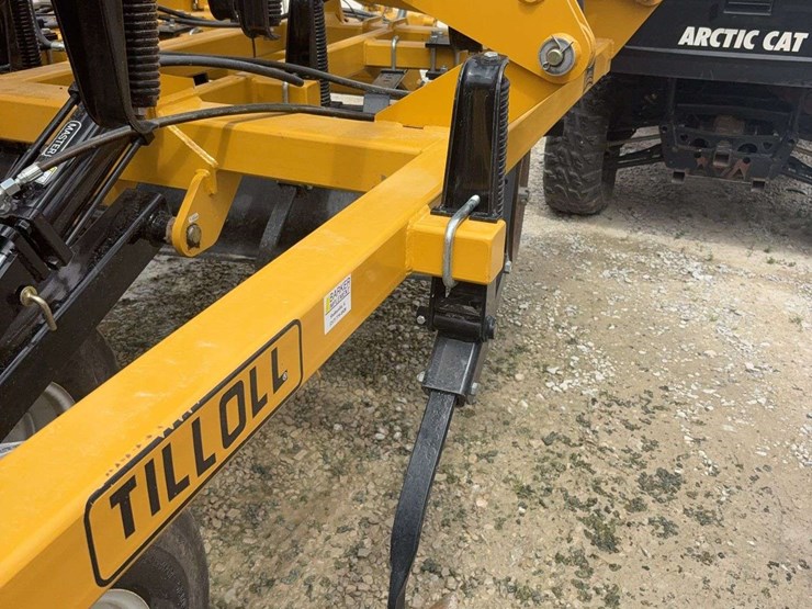 2016-landoll-875-21-image-16