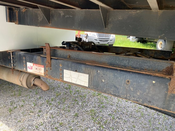 2002-gmc-6500-dump-truck-image-23