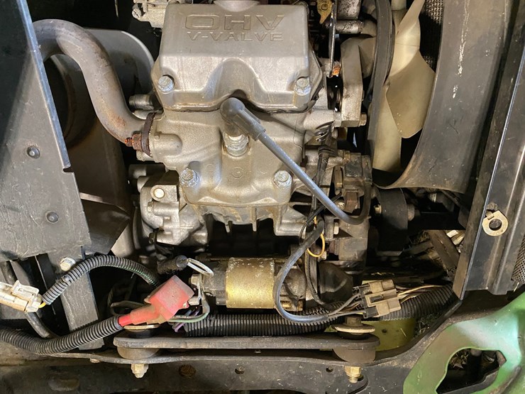 john-deere-x475-image-17