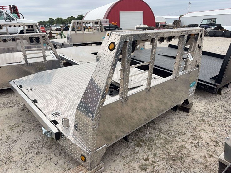 new-bradford-built-aluminum-flatbed,-84-x-84,-42"-frame-width,-38"-cab-to-axle,-fits-dodge-single-wheel-regular-bed,-6-1/2ft-bed,-stock-#bb14087-image-3