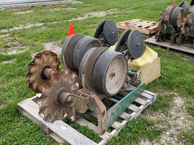 john-deere-7000-image-2