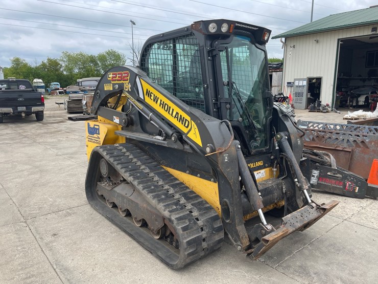 2019-new-holland-c232-image-3