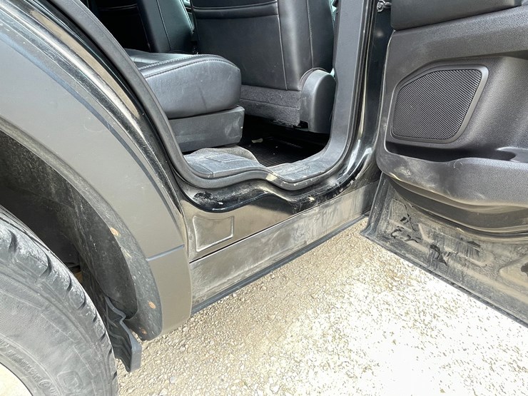 2011-ford-explorer-limited-image-31