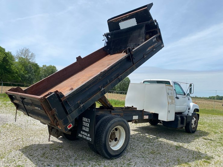 2002-gmc-6500-dump-truck-image-4