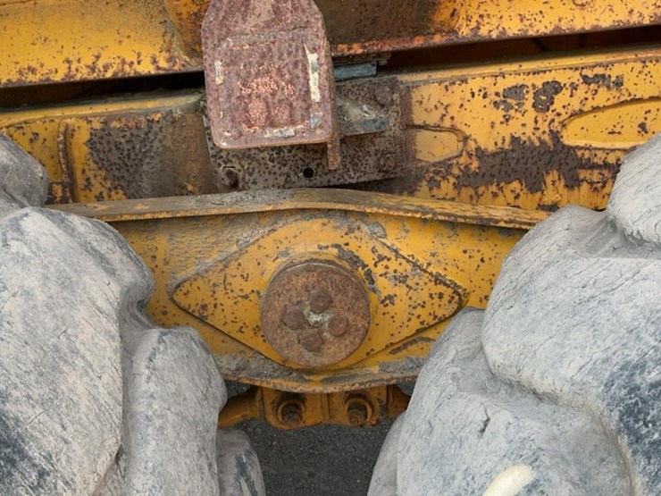 #131-•-bell-off-road-dump-truck-image-85