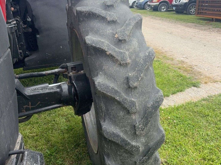 2010-case-ih-275-image-5