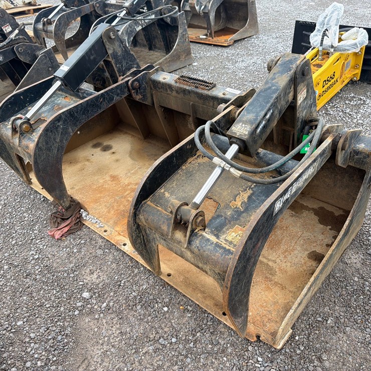 #84 • BLUE DIAMOND GRAPPLE BUCKET