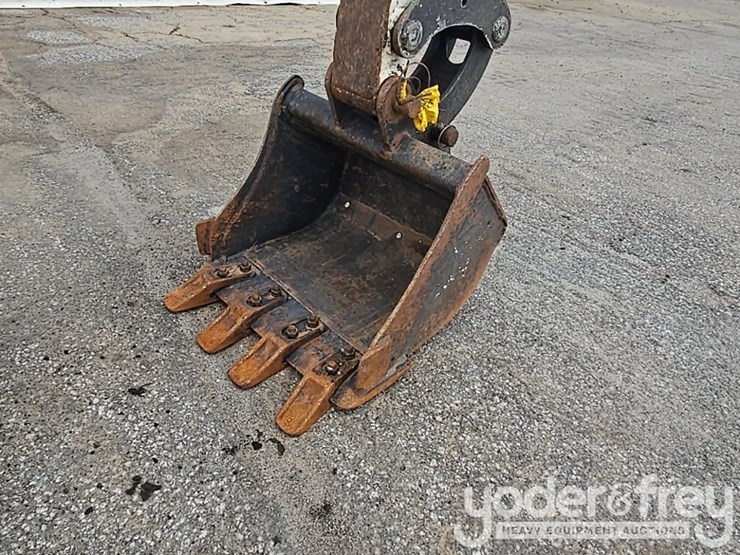 2013-bobcat-324m-image-18