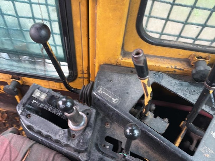 1996-deere-748g-image-26