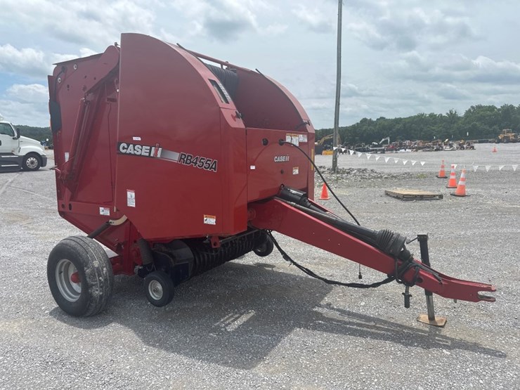 2016-case-ih-rb455a-image-2