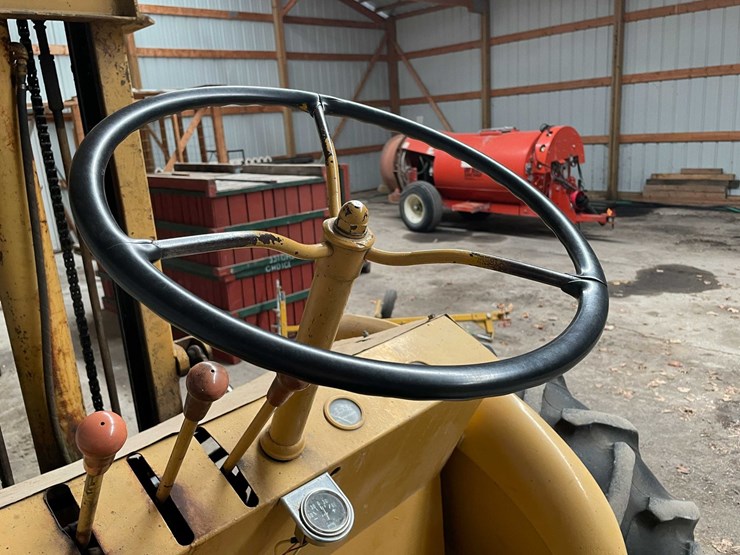 1958-ford-tractor-image-16