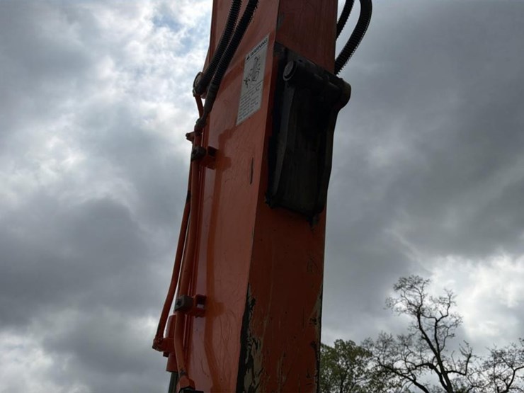 2012-hitachi-zx160-image-20