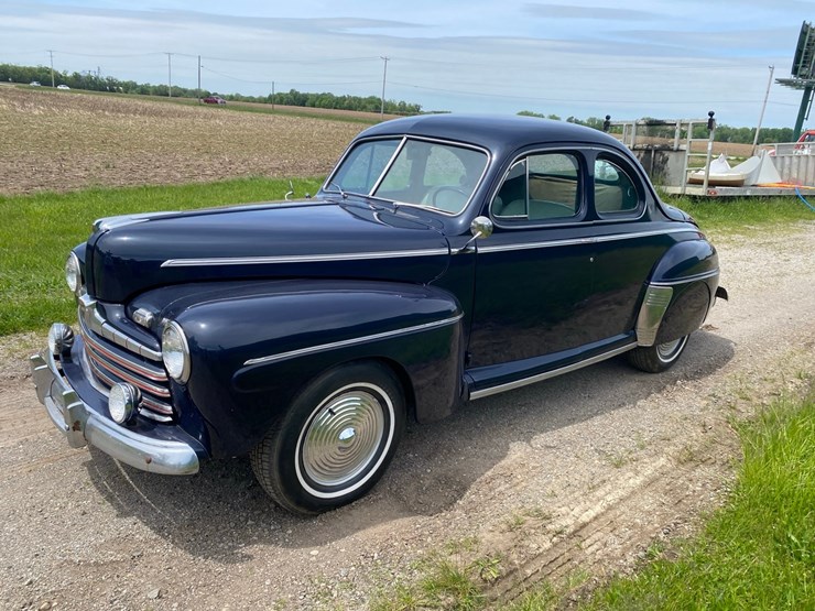 1946-ford-deluxe-business-coupe-image-7