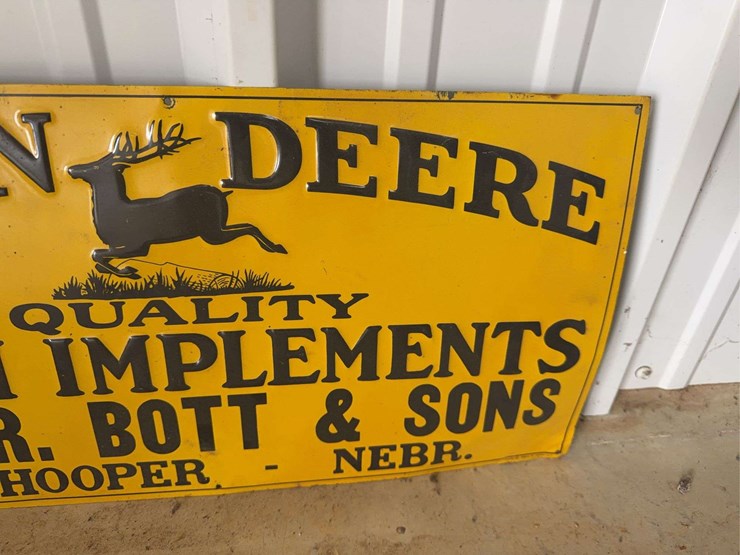 john-deere-sign-image-3