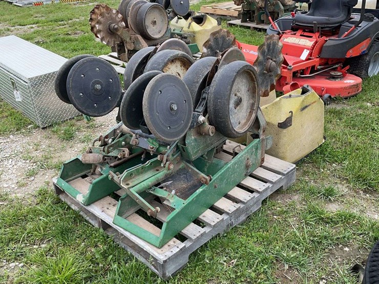 john-deere-7000-image-2