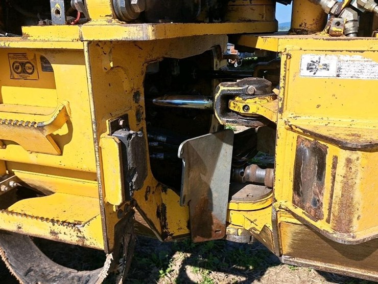 2006-deere-648-image-33