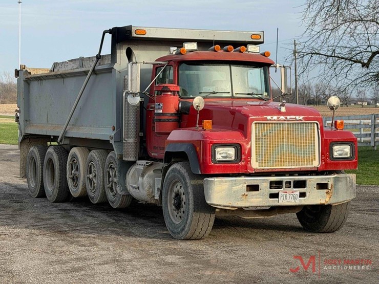 1998-mack-rd688s-image-1