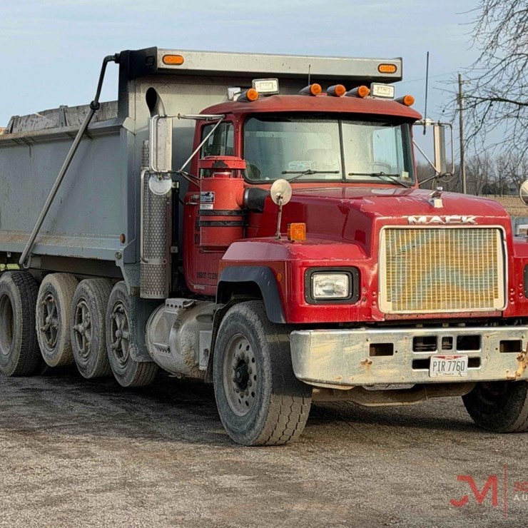 1998 MACK RD688S