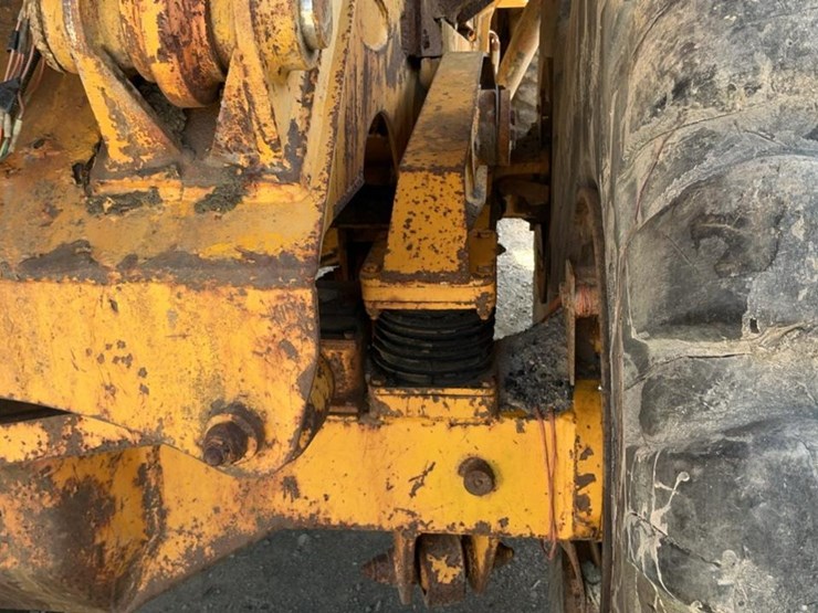 #131-•-bell-off-road-dump-truck-image-87