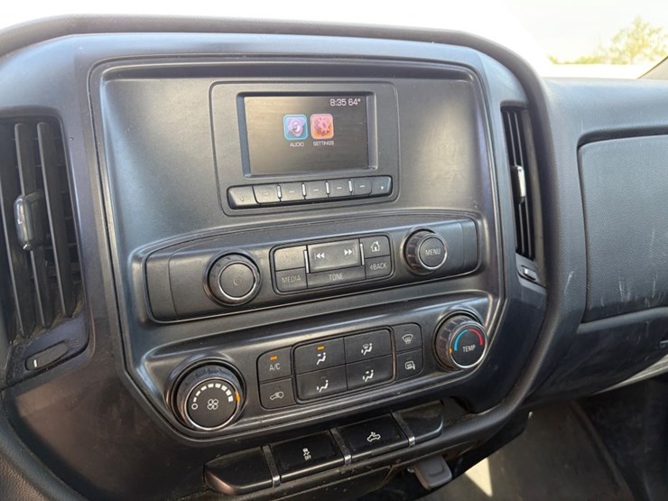 2017-chevrolet-silverado-1500-image-12