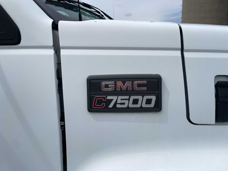 #4157-•-2000-gmc-c7500-(has-wi,-title)-image-35