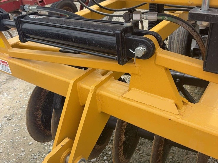 2016-landoll-875-21-image-23