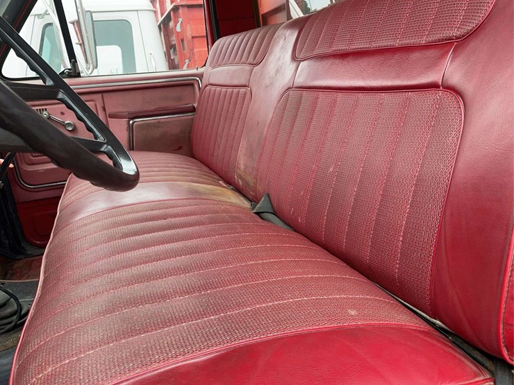 1982-ford-f700-image-5
