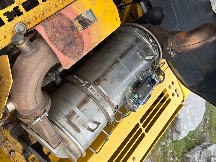 komatsu-pc360-lc-10-image-39