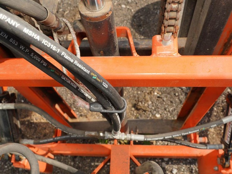 #107-•-2006-rough-terrain-walk-behind-forklift-image-15