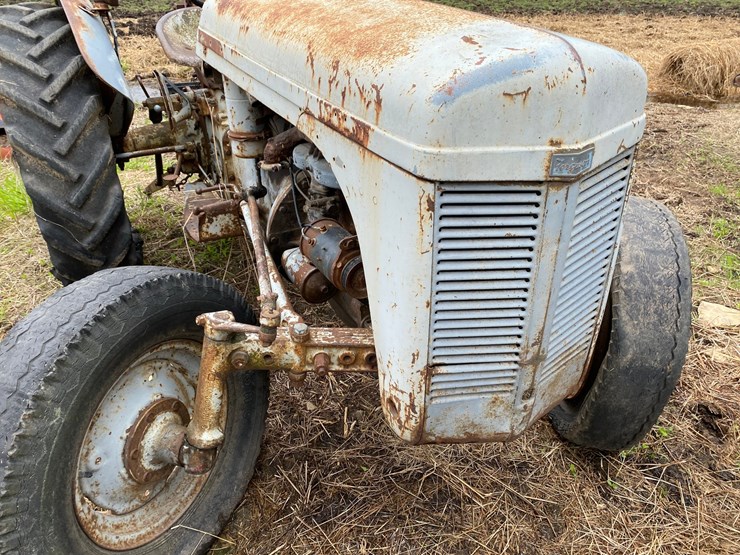#3503-•-ferguson-wide-front-tractor-image-15