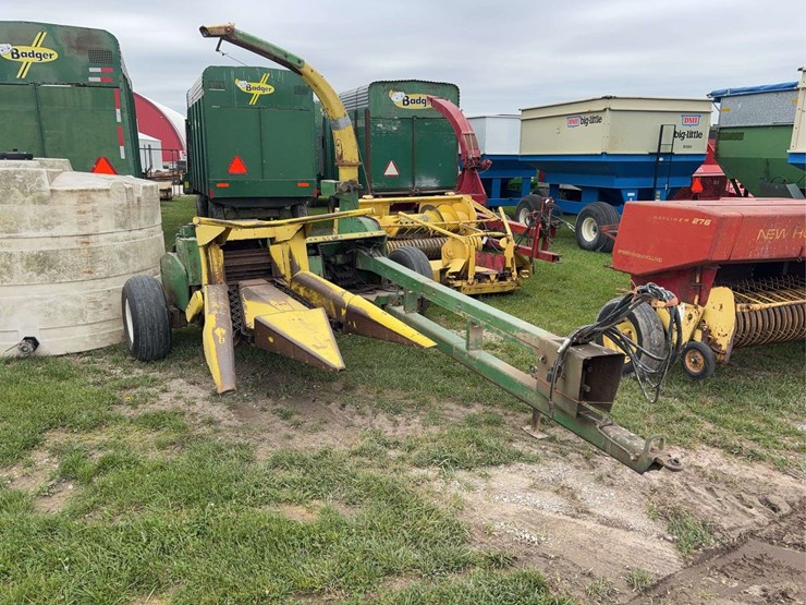 john-deere-3960-image-1