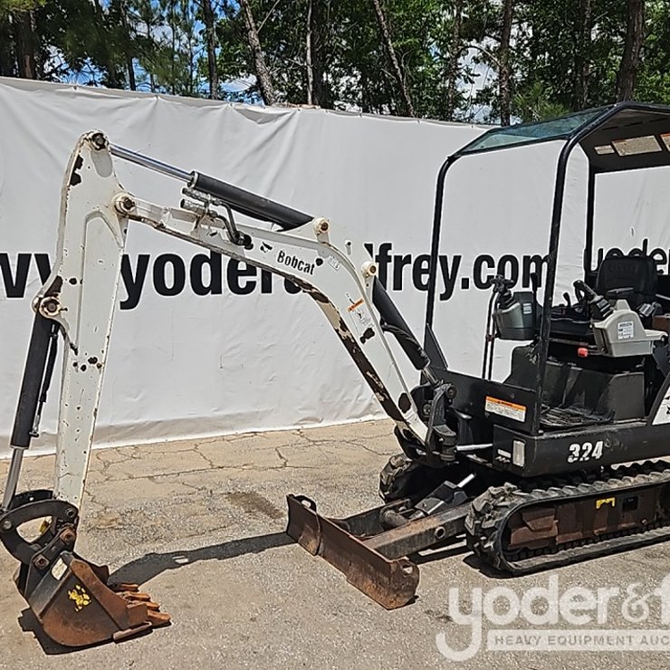 2013 BOBCAT 324M