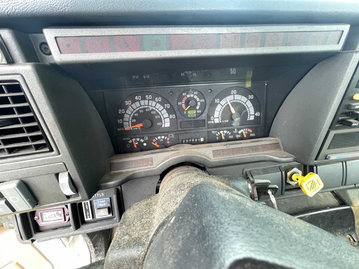 #4157-•-2000-gmc-c7500-(has-wi,-title)-image-106