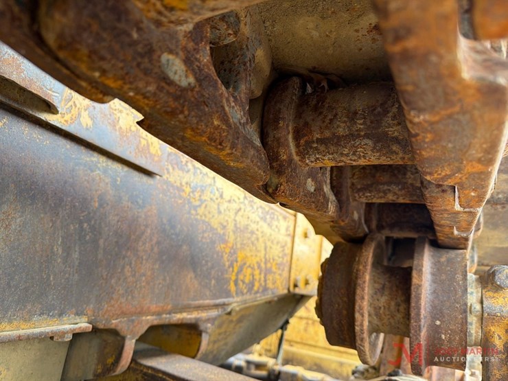 caterpillar-d7f-image-11