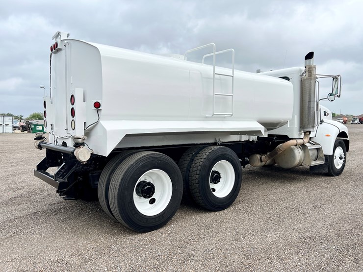 2009-peterbilt-340-image-6