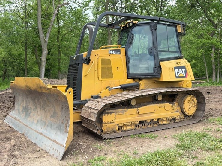2018-caterpillar-d6k-image-1