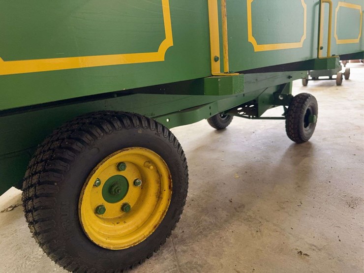 john-deere-style-pull-behind-wagon-image-7