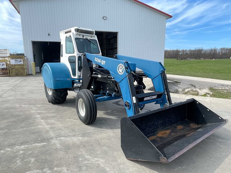 1993-ford-7740-image-3