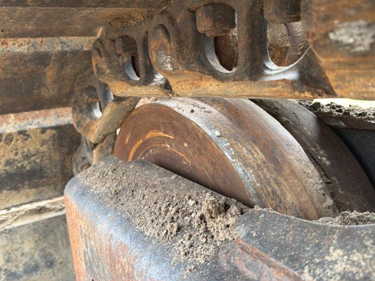 2012-hitachi-zx160-image-34