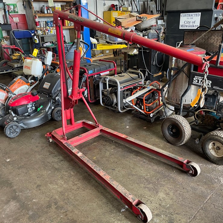 #7325 • Snap-On YA702A Engine Hoist