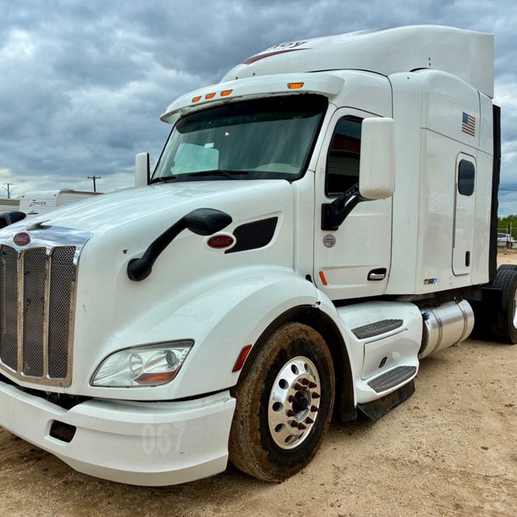 2019 PETERBILT 579
