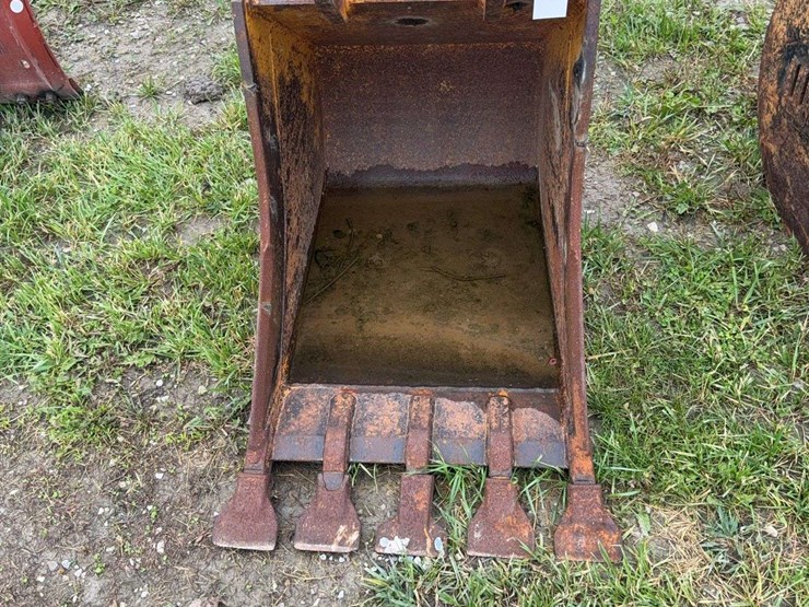 john-deere-24-image-1
