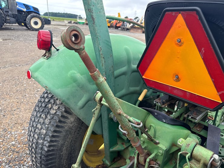 john-deere-850-image-15