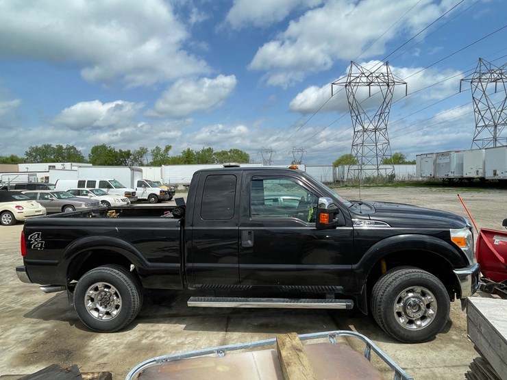 2015-ford-f250-xlt-image-3