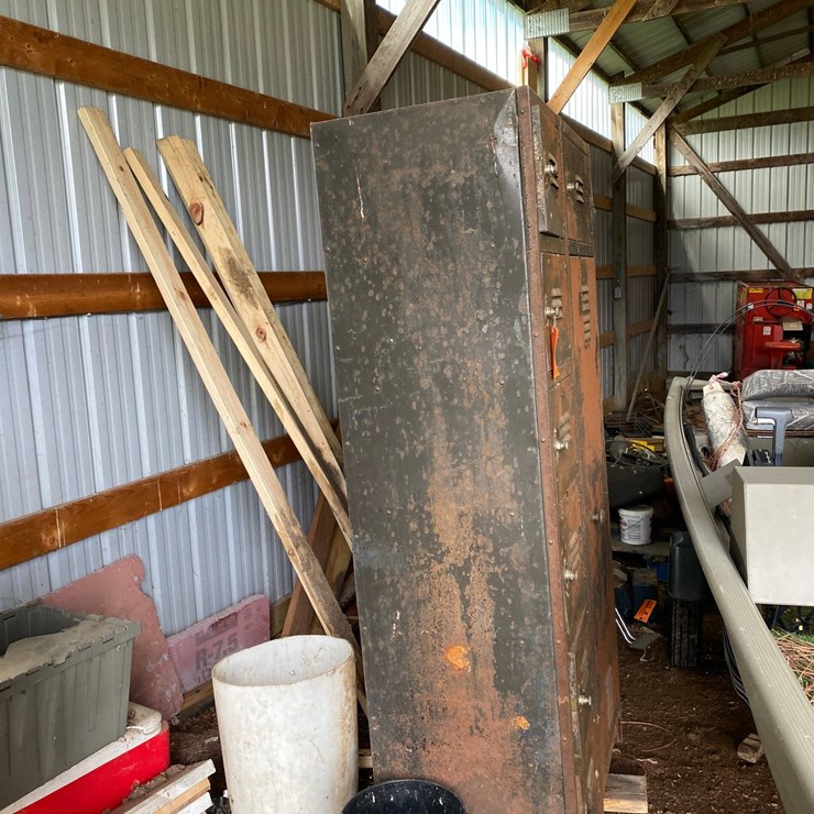 #3604 • Metal Storage Locker