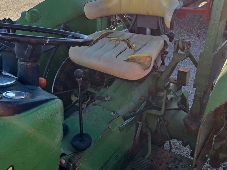 1977-john-deere-2040-image-6