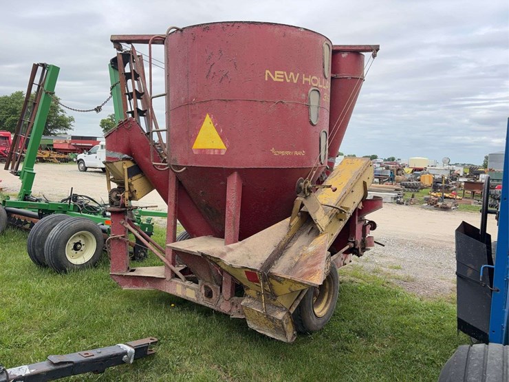 new-holland-354-image-7