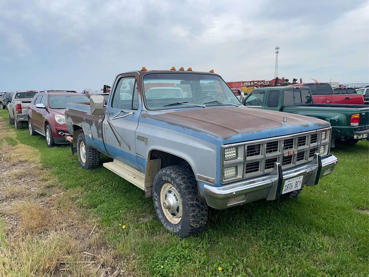 1982-gmc-3500-image-2