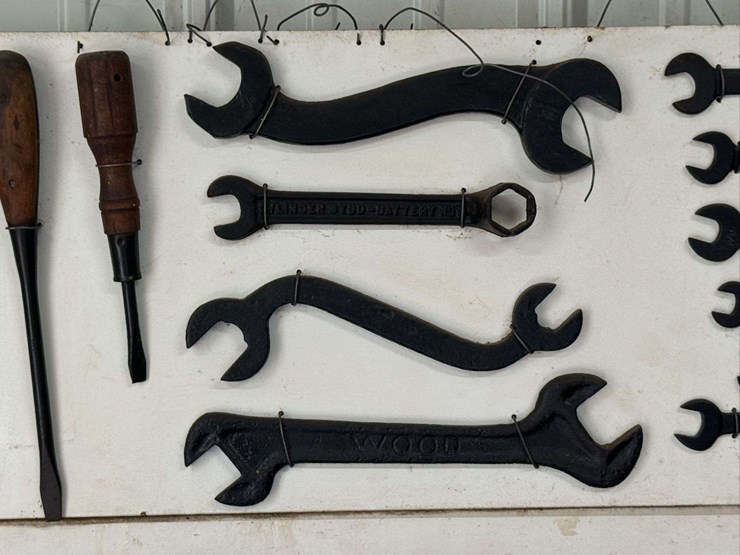 display-of-assorted-wrenches-and-hand-tools-image-5